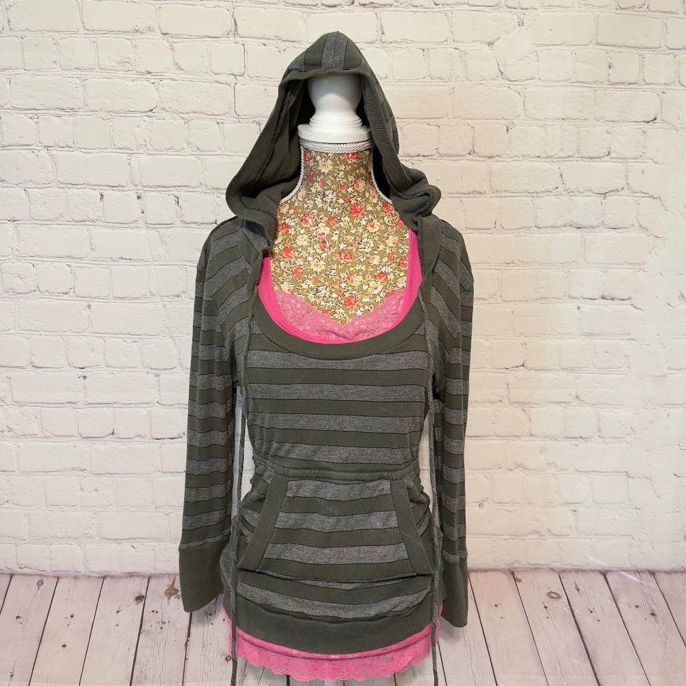 Vintage 90’s OP light hoodie/long sleeve
